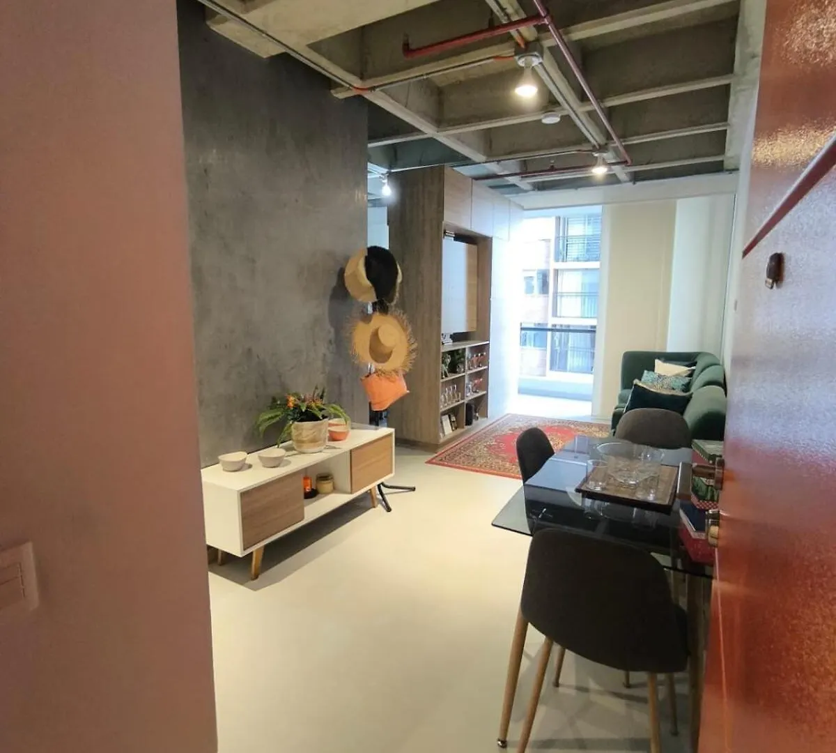 Incleible Apartamento En Sabaneta 0*,